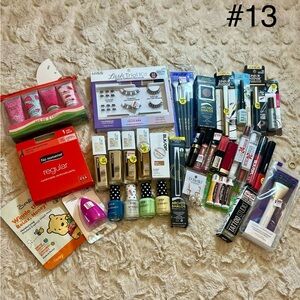 Assorted Beauty and Personal Care Set